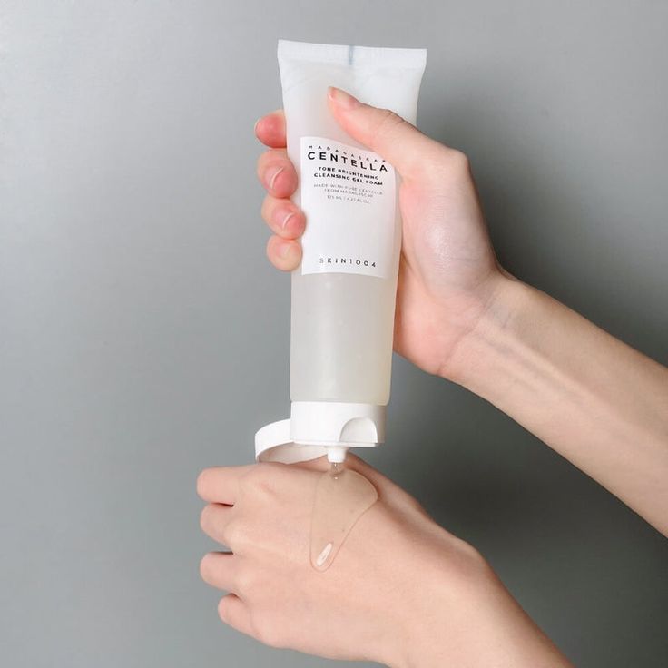 CENTELLA TONE BRIGHTENING CLEANSING GEL FOAM 125ML